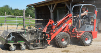 Maschinelles Abmisten – Zeit und Geld sparen Farm-Servant